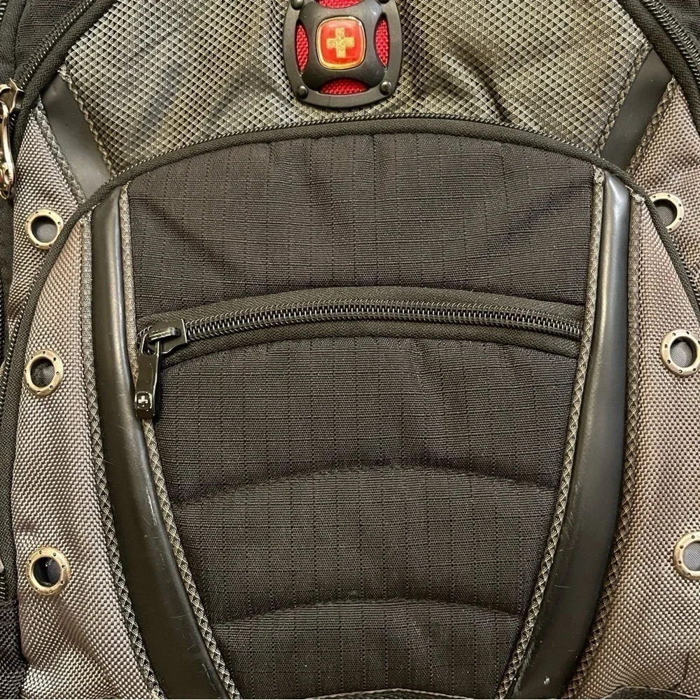 SwissGear WENGER 16” Laptop Backpack